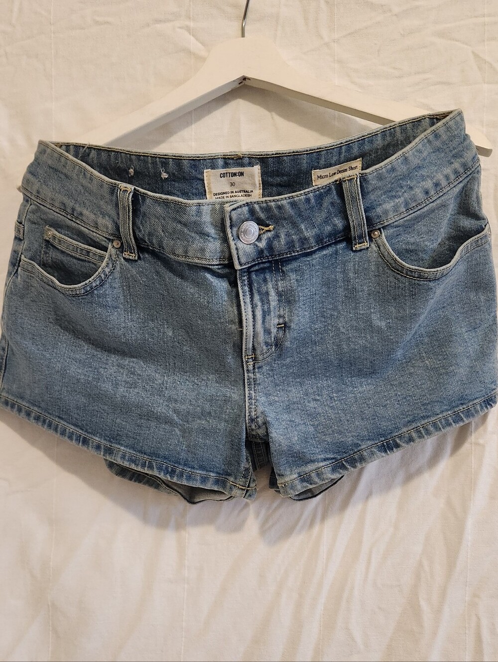 Cotton On Women's Light Wash Denim Shorts